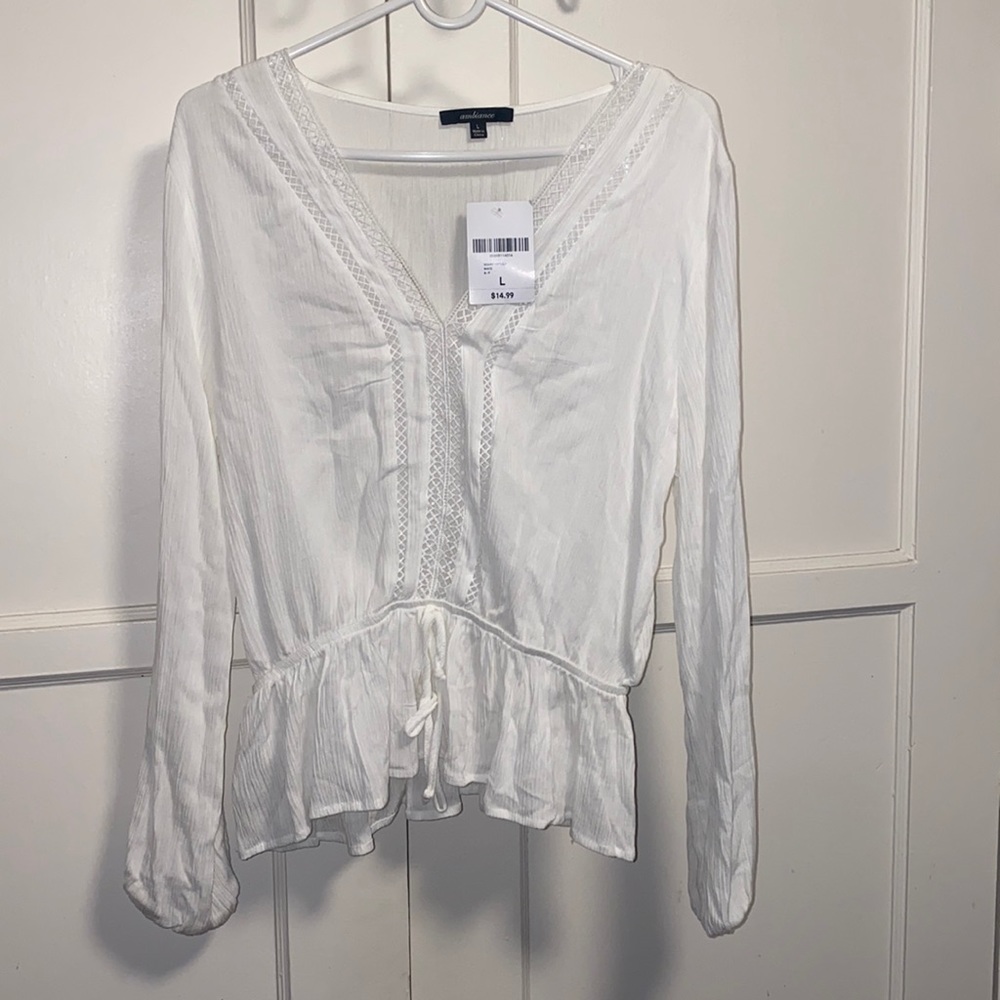 Forever 21 Large Woven White Top Long Sleeve